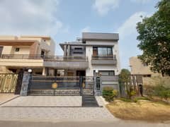 10 Marla Modern Design Furnished House
