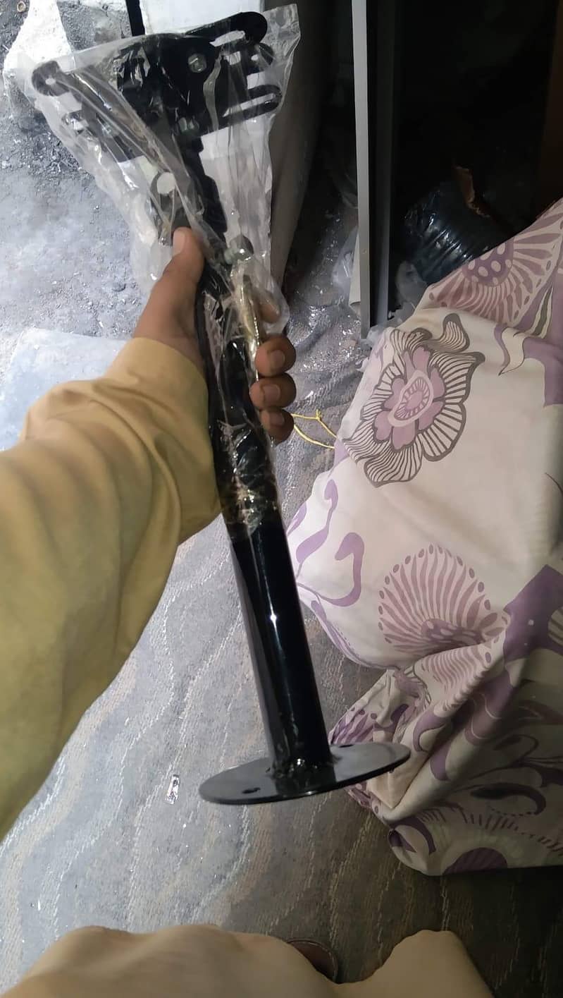 ceiling mount stand for multimedia projectors 1