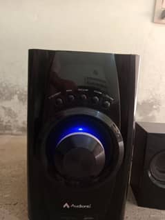 Audionic Mega 40 speakers