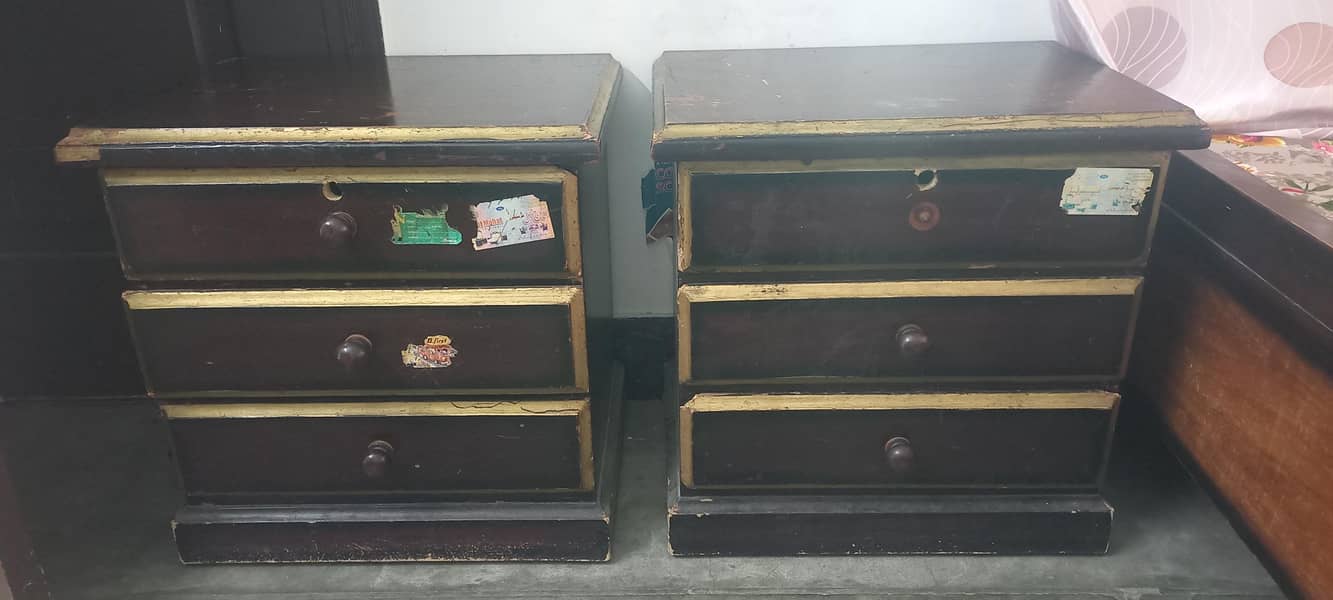 double bed with 2 side tables without mattress 3
