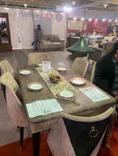 Luxury dinning table