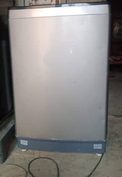 fully  automatic washing machine Hair HWM 150-826 15kg