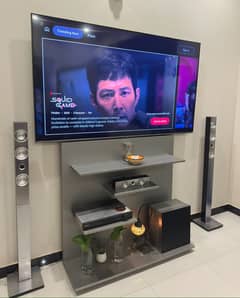 Samsung Blu-ray 7.1 Channel Home Theater System.