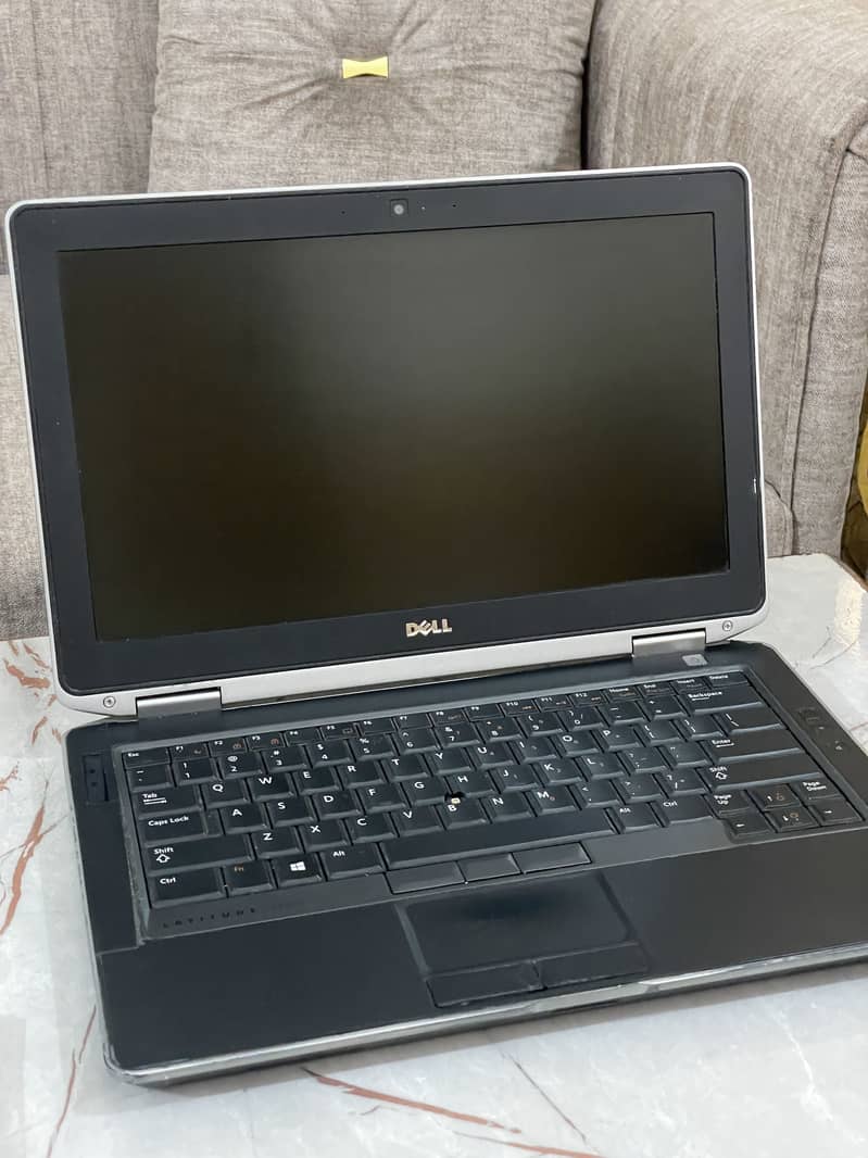 Dell latitude E6330 Core i5 3rd Generation 0