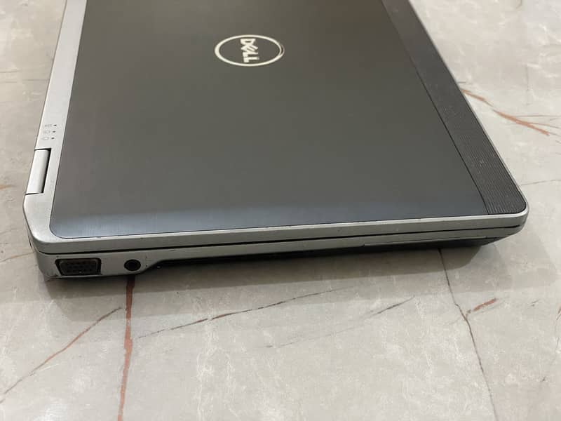 Dell latitude E6330 Core i5 3rd Generation 7
