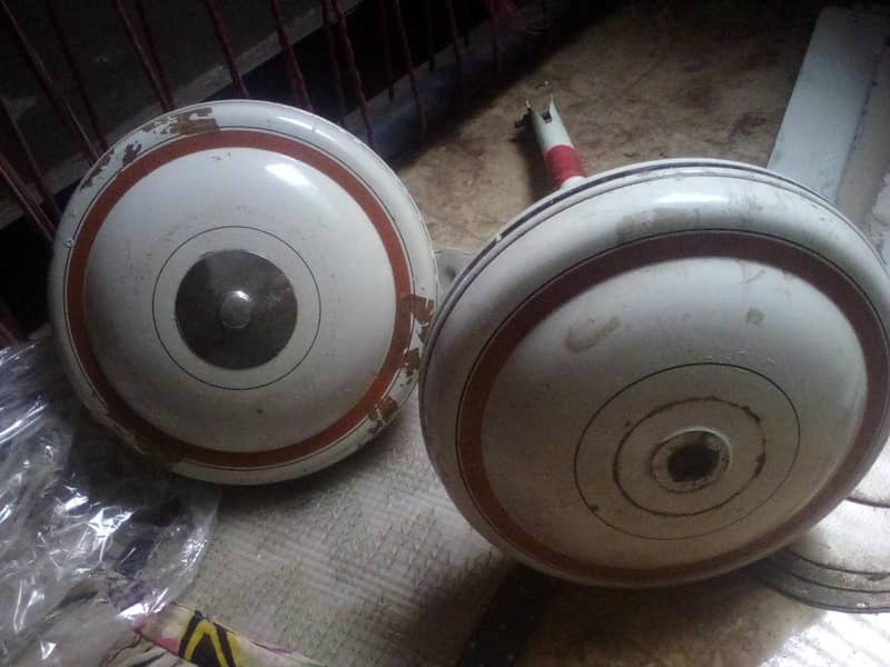 3 fan(2 taimoor working)1 suffi(Current issue)/03053991673/whatsup 0