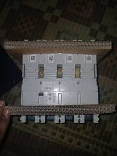 Breaker 630 A