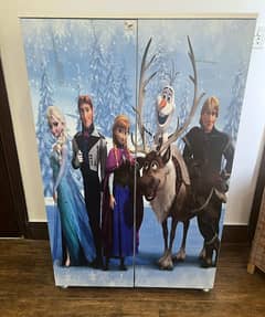 kids wardrobe