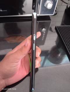 one plus 8 pro 12gb / 256gb