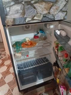 urgent Gree large fridge