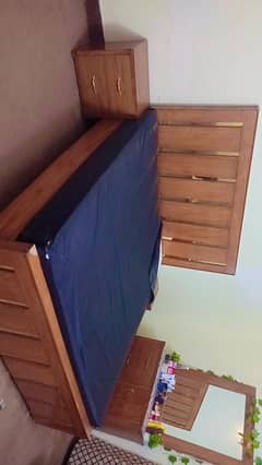 full bed set with or without matters 4 month use only 03014585382