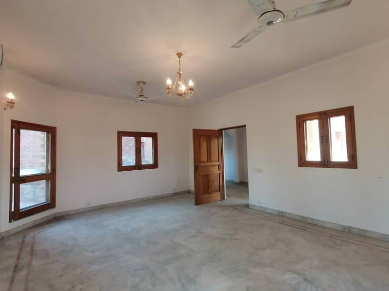 DHA 1 Kanal Ideal Upper Portion With Separate AC And Separate Gate For Rent In Phase 5 16