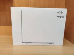 MacBook Air M4