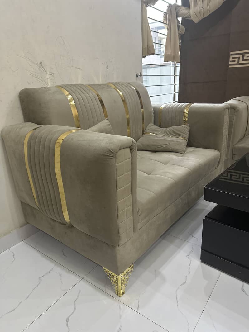 6 seater sofa set with table 2