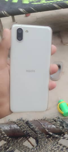 Sharp r2 pta ha all ok phone ha Meny ki need ha bahi