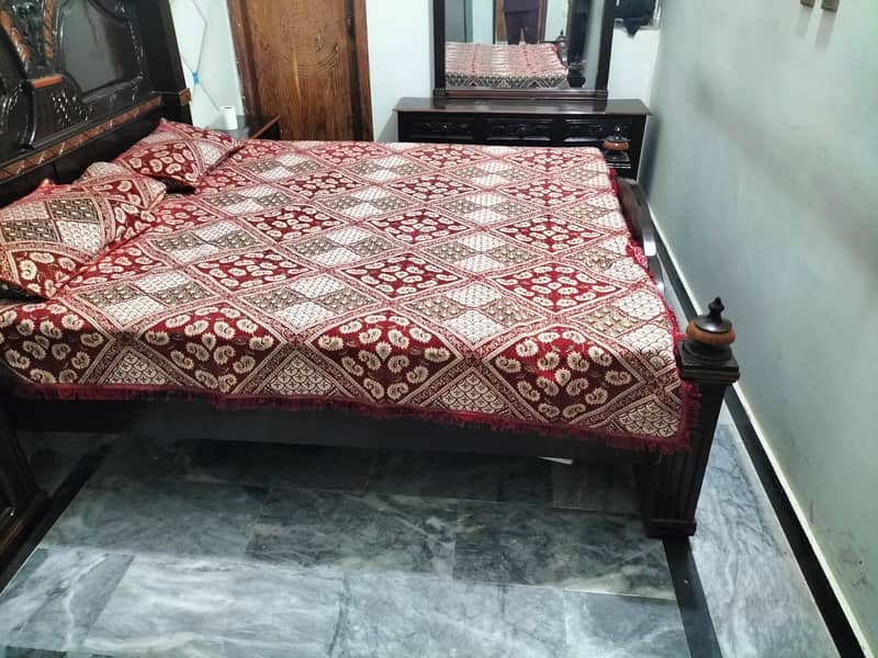almost new Bed with side tables, bed foam, and dressing table 2
