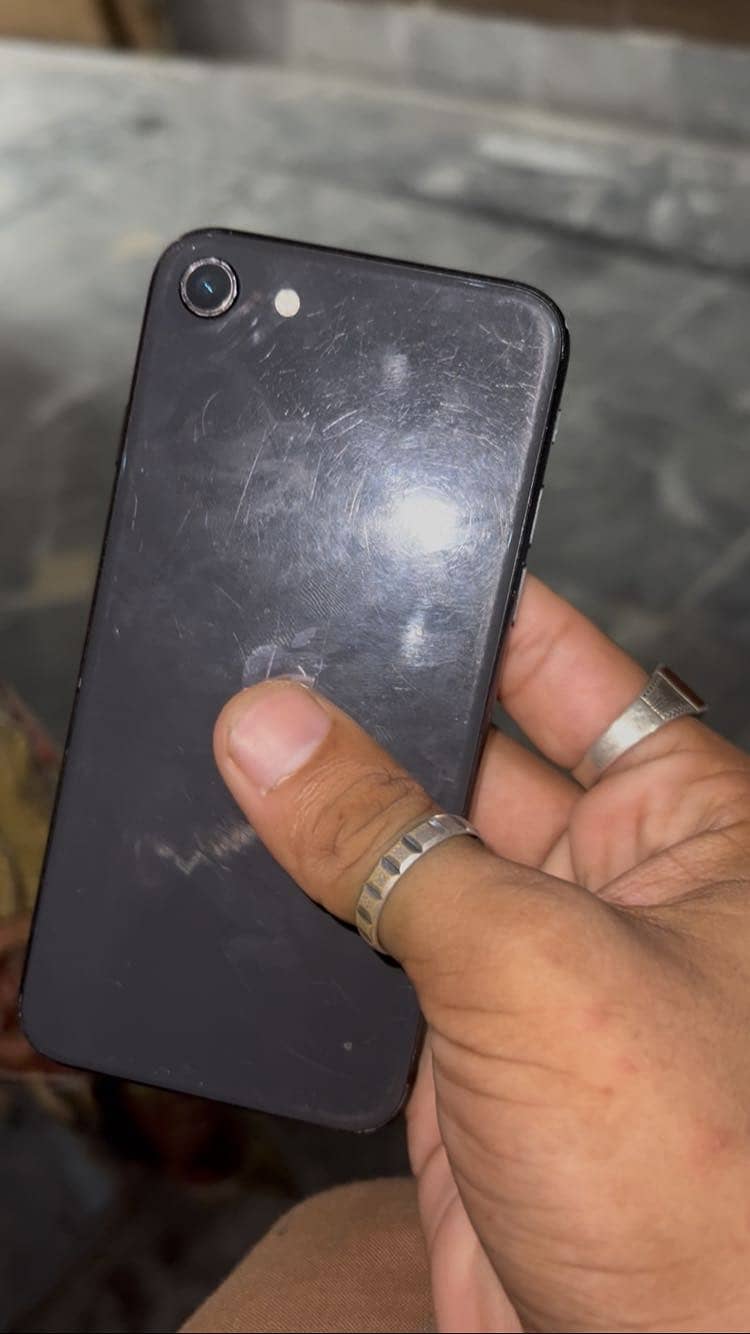 iPhone SE 2020 Fu non pta exchange possible with android phone 2