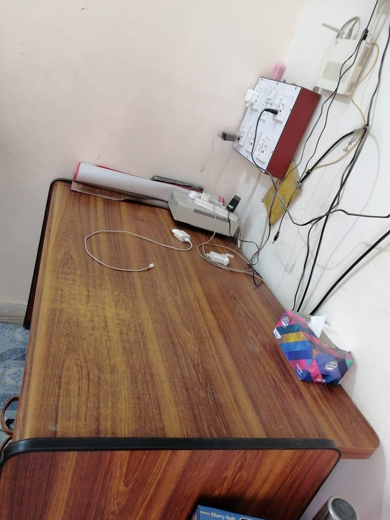 computer table 0
