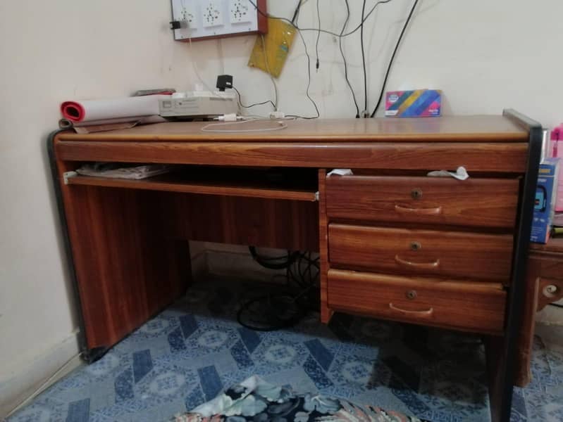 computer table 2