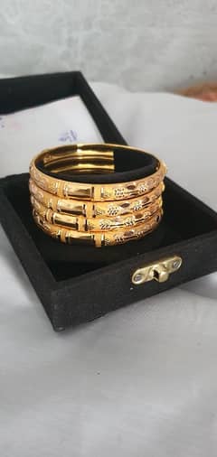 Gold bangles NEW and Beautiful