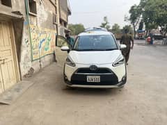 Toyota Sienta 2016 model