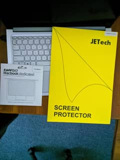 Macbook M4 14 Inch accessories