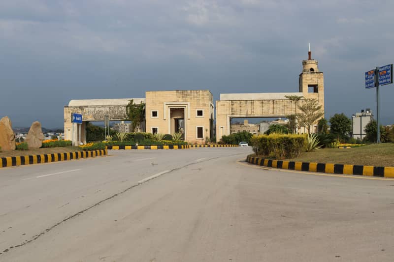 Spacious 1 Kanal Plot Back Open | Ready to Build in Bahria Enclave 2