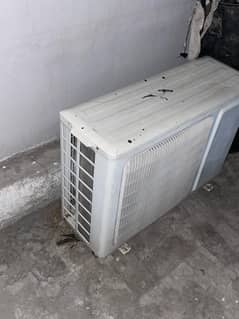 AC good condition 1.5 ton 2 pic