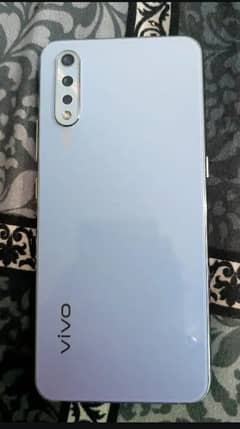 vivo S1