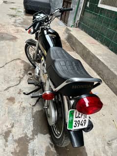 Honda 125 special edition in mint condition.