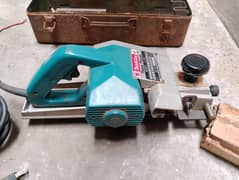 Makita