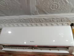 gree AC 1 tan for sale Sub kuch janian hy pear kapar my 03002278080