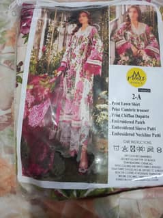 MARIA. B ORIGINAL BRAND SUIT 3 PIECE NEW CONDITION NOT USED UNSTICHED