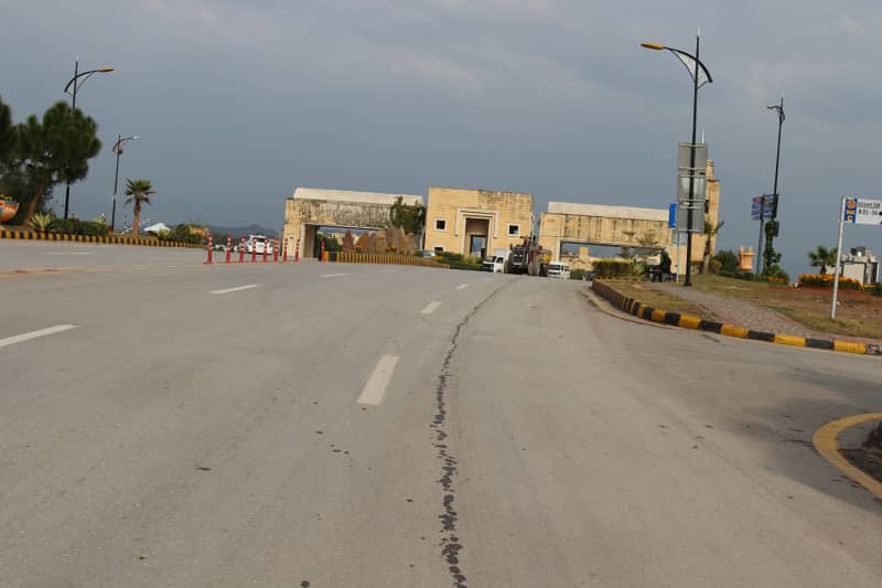 Spacious 1 Kanal Plot Back Open | Ready to Build in Bahria Enclave 5
