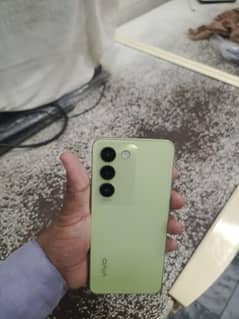 vivo y100 just 2 monthl use Hy box sath Hy condition 10by9 5 l
