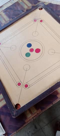 carrom board