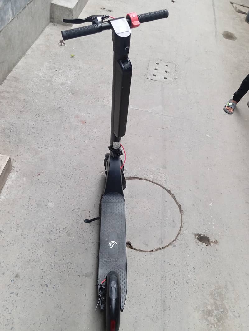 scooty 10/10 condition with charger no any fault import from kuwait 5