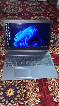 HP i7 8th 4gb graphic card