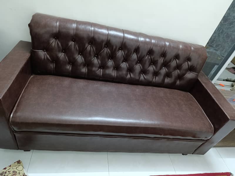 Total 8 sofas. One set of 5.3 sofa  single 2
