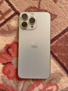 Iphone 15 pro max jv 10/10 with box 95 BH natural titanium