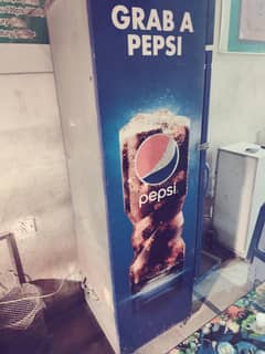 pepsi fridge in mint condition urjnt sale