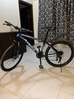 FOR SALE: High-Quality Bicycle – Excellent Condition