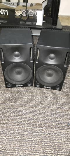genele 1029a 5 inches  M Audio bx5 d2 studio monitors