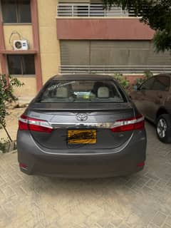 Corolla altis 1.6 2015
