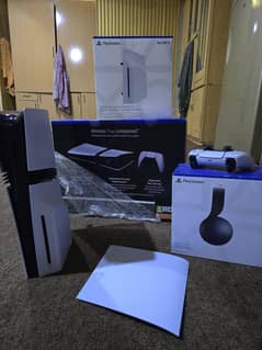 ps5 pro only 18 day used with headphones