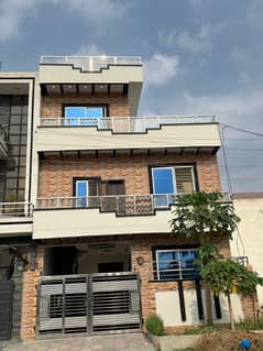 A Block 5 Marla (27*50) Major Road 60 Feet Double Storey House