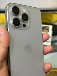 15 Pro Max Factory Unlock phy+e