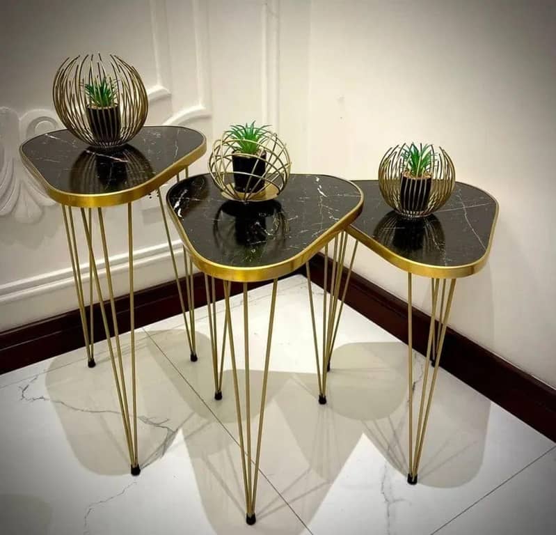 Set of three Nesting Side Tables 0