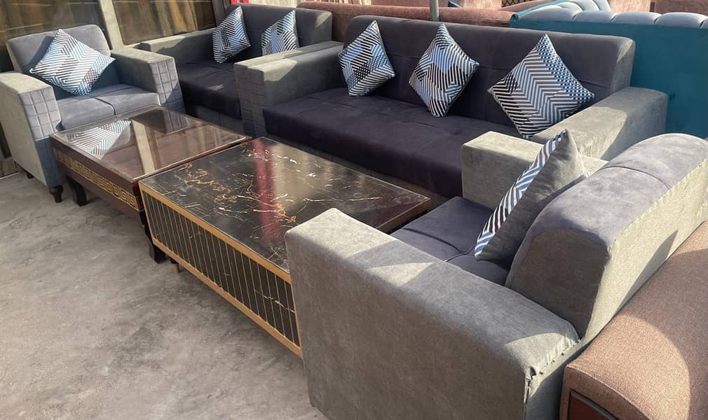 7 seaters sofa set with table 0