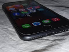 Apple iPhone 7